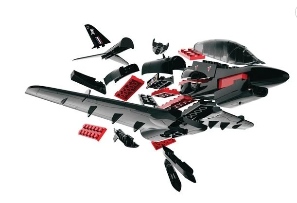 Airfix QUICKBUILD AIRCRAFT BAE Hawk - Image 4